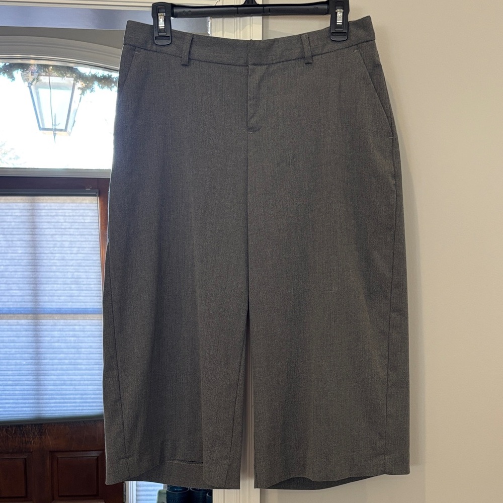 Gray Capris Gaucho